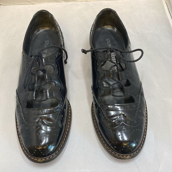 Stuart Weitzman Mrgill Lace-Up
Leather Oxford - Picture 3 of 17